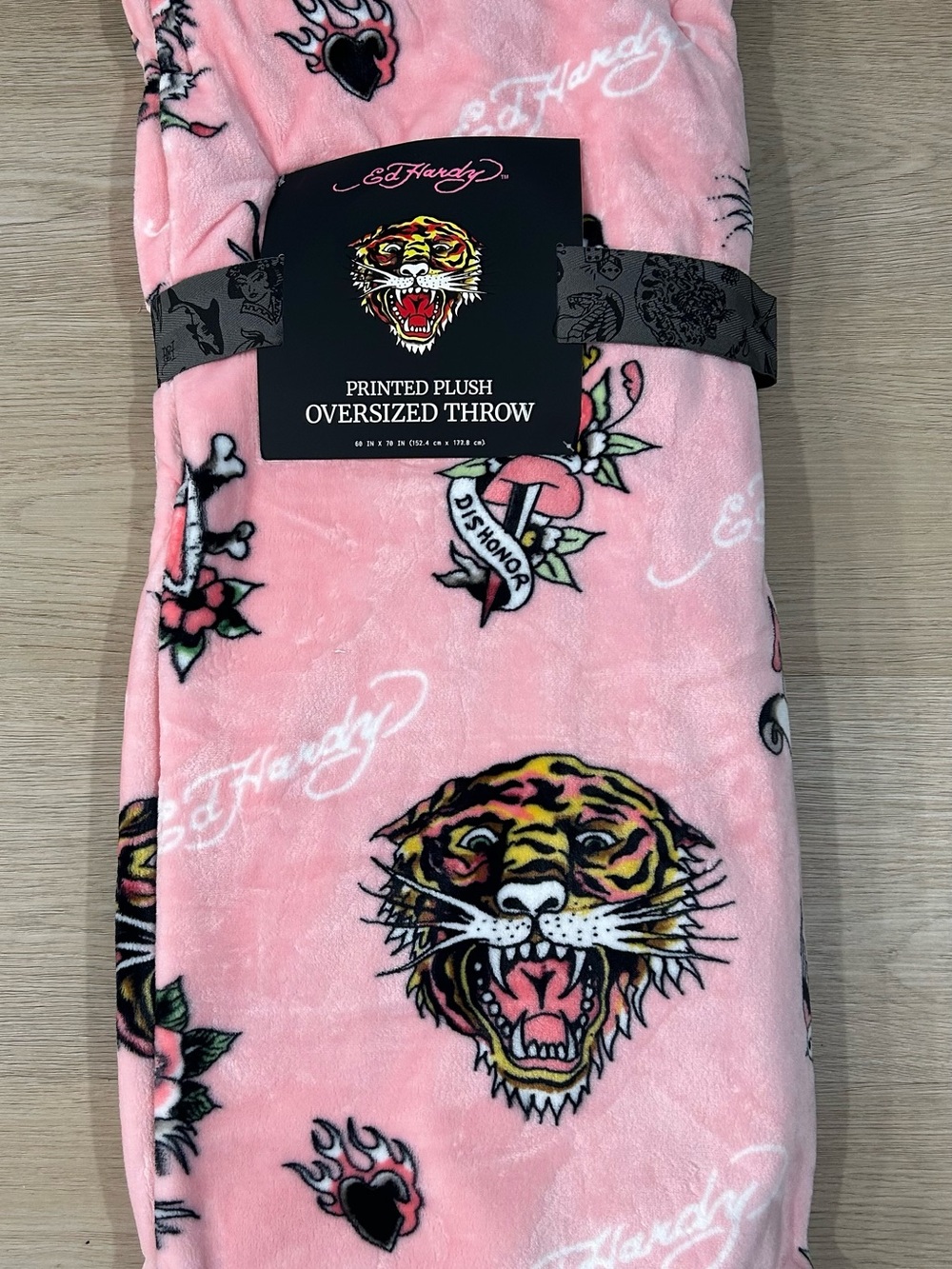 NWT Ed Hardy Pink Tattoo-Print Plush Oversized Throw 60x70 Tiger Heart